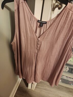 Hilary Radley Sleeveless V-Neck Button Tank in Dusty Mauve